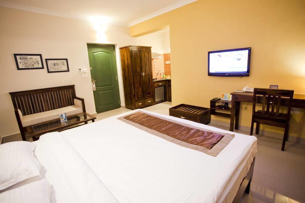Treehouse Blue Hotel & Serviced Apartments Majorda Extérieur photo
